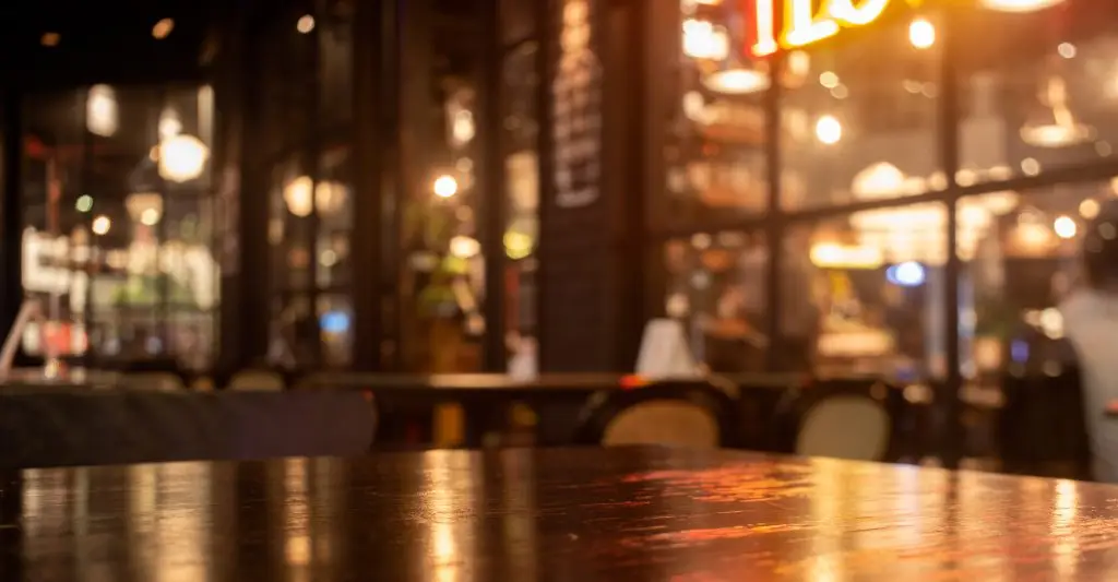 Lokal gastronomiczny w Centrum, przy Parku Siemiradzkiego