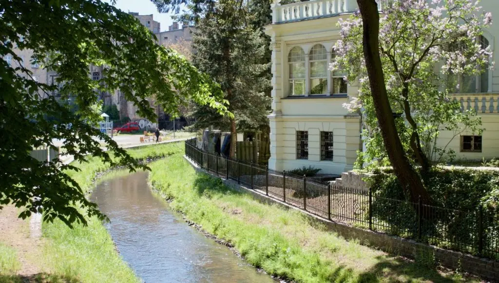 Wyjątkowy apartament z widokiem na rzekę Kłodawkę